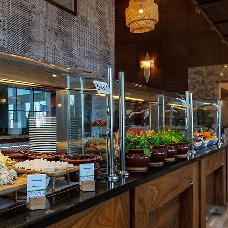 Doubletree By Hilton Van Exterior foto