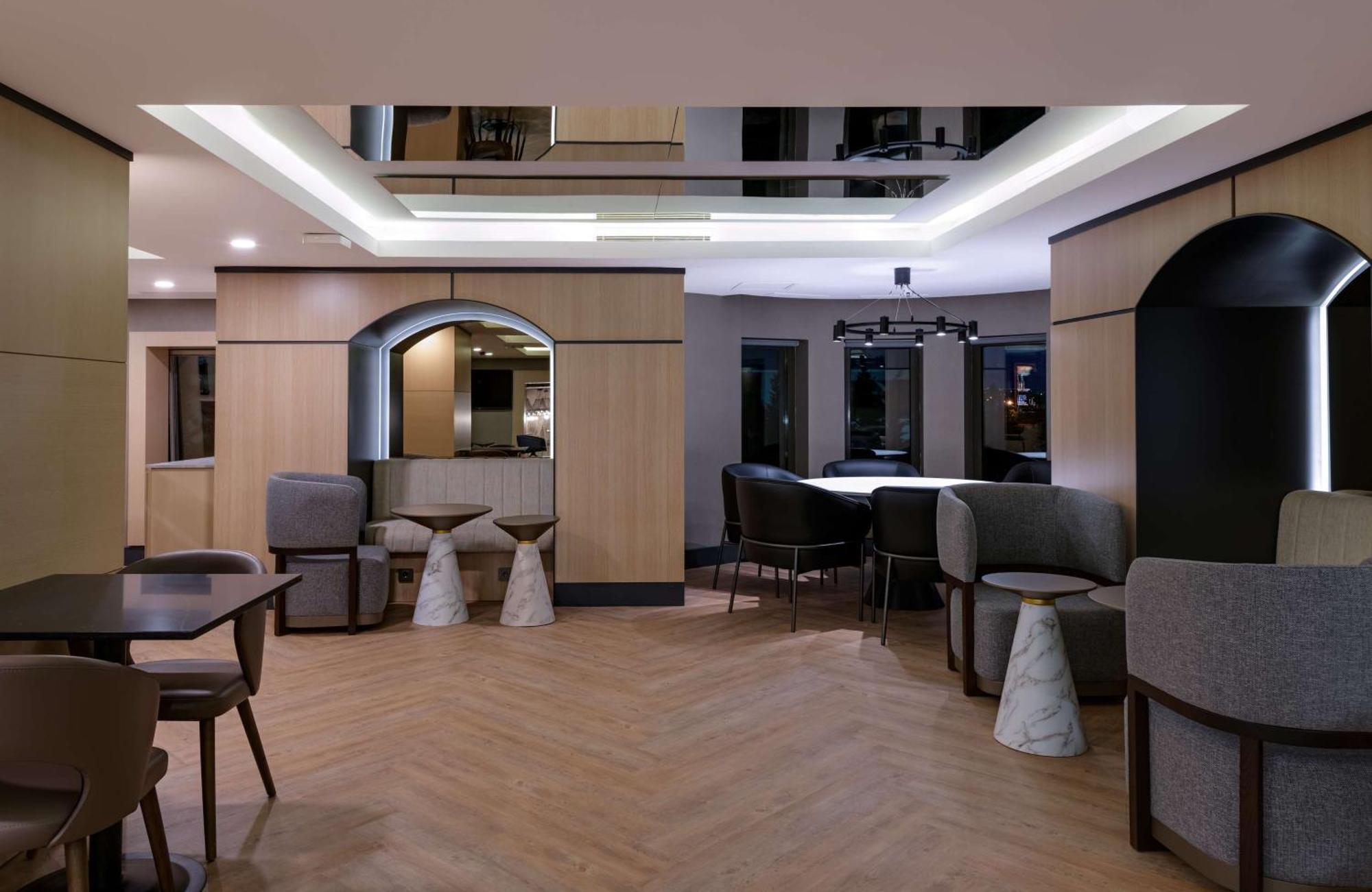 Doubletree By Hilton Van Exterior foto